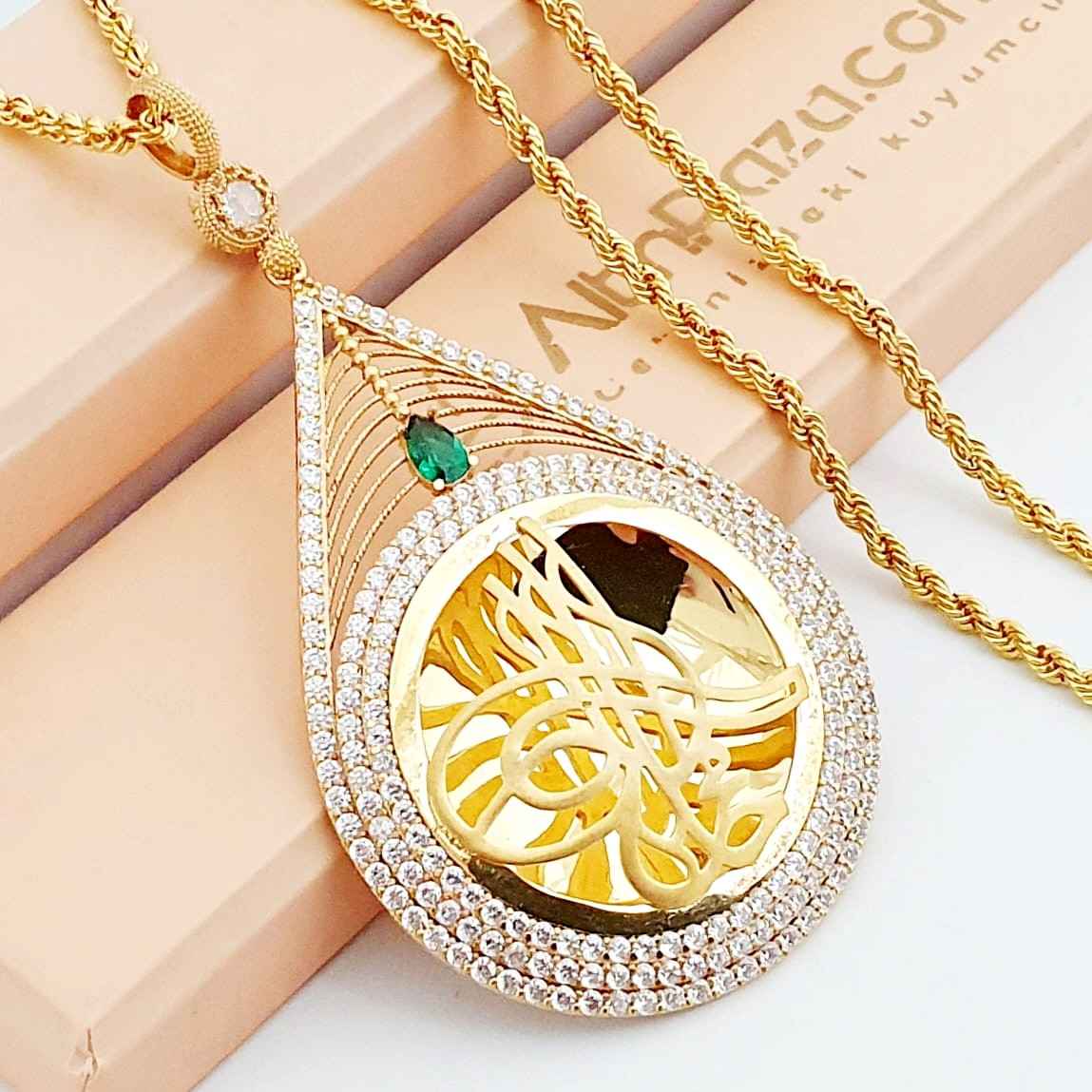 Altın Kolye Seçerken Nelere Dikkat Edilmeli? Uzmanından Öneriler Altın Kolye Seçerken Nelere Dikkat Edilmeli? Uzmanından Öneriler