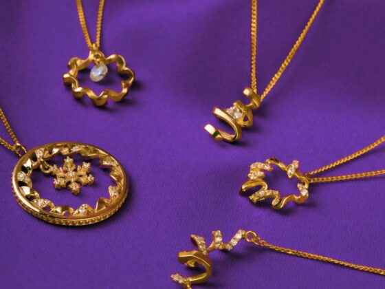 Mücevher Mucizesi: Tarih Boyunca İnsanları Büyüleyen Taşların Hikâyesi